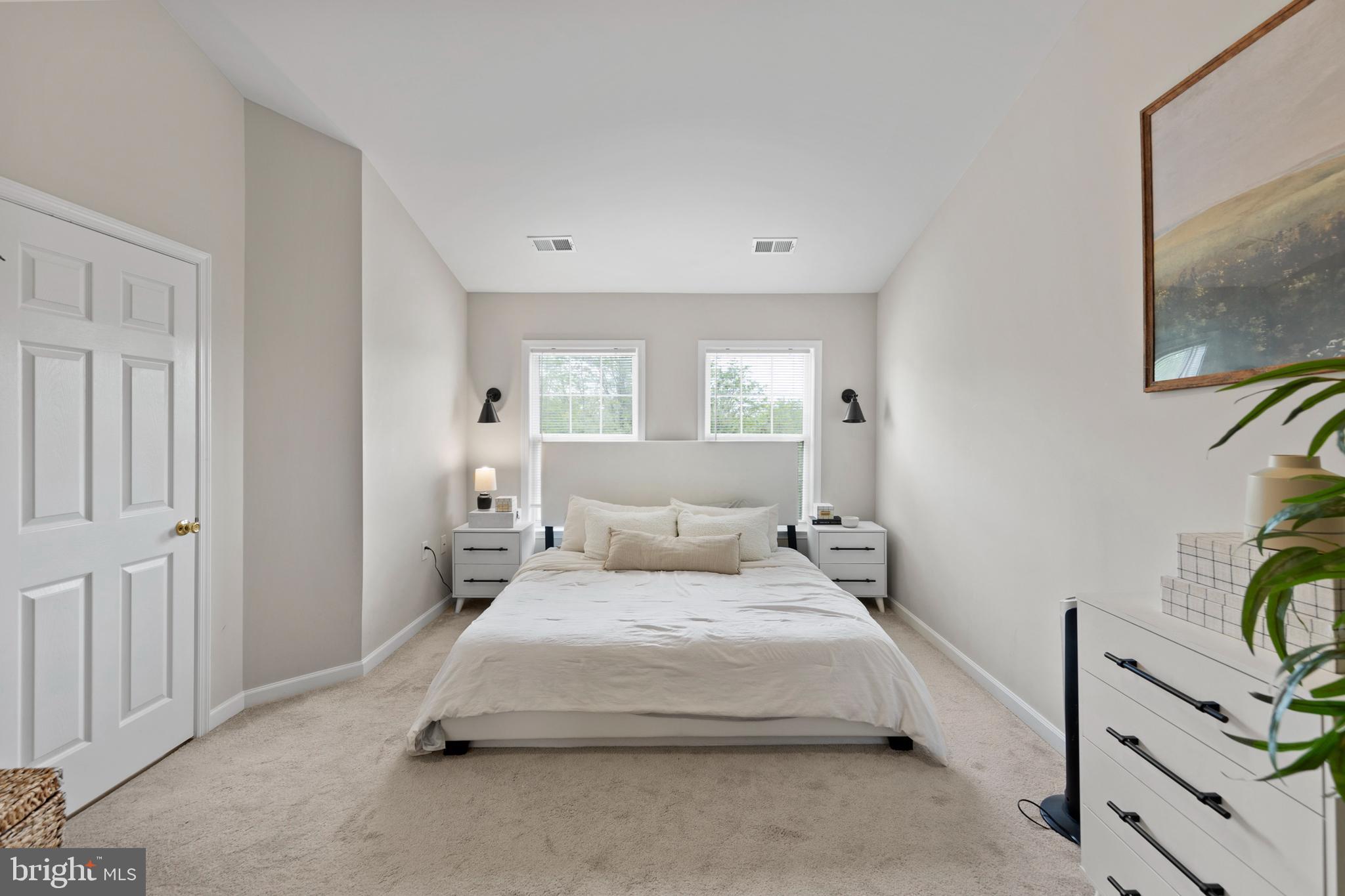 GREEN MEADOWS - Residential