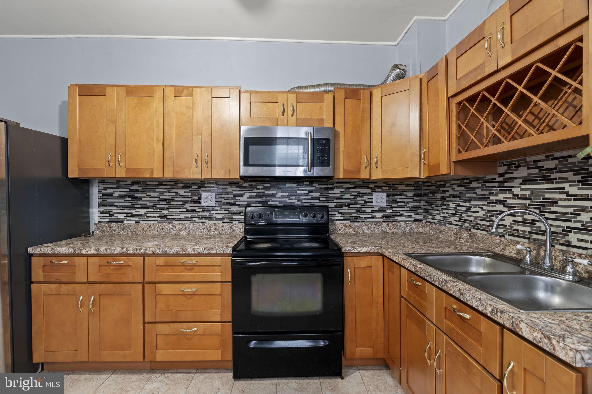 PORT RICHMOND - Residential