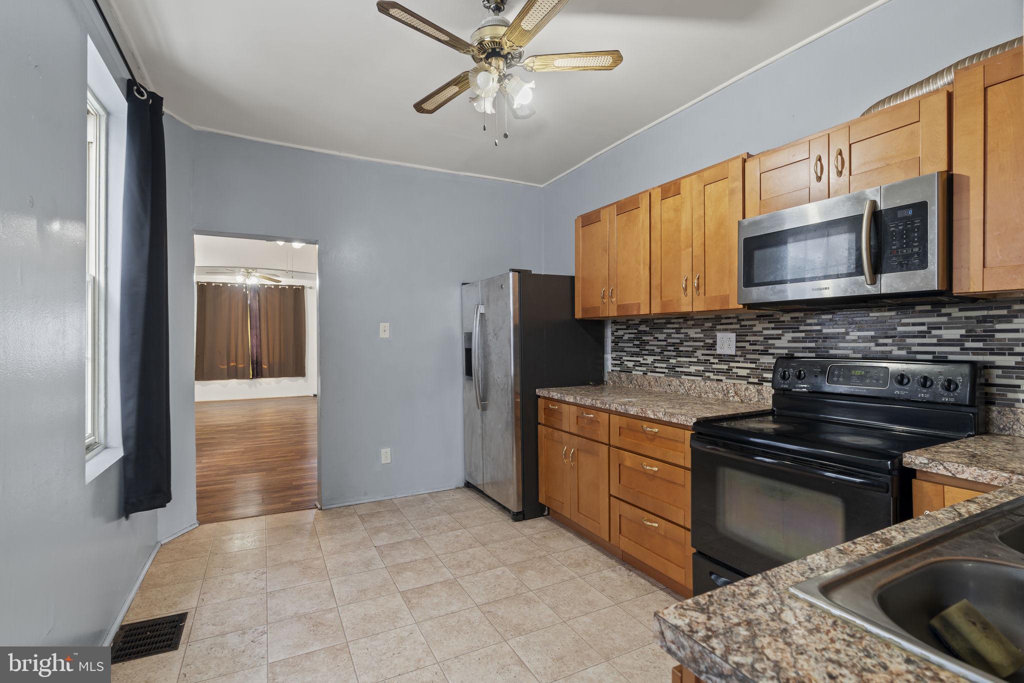 PORT RICHMOND - Residential