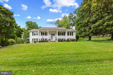 Photo of 3713 Chanel Road, ANNANDALE, VA 22003 (MLS # VAFX2316788)