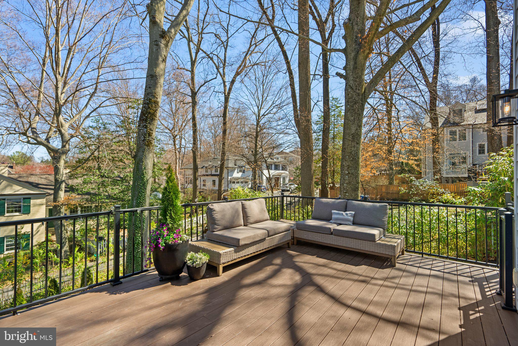 CHEVY CHASE - Residential