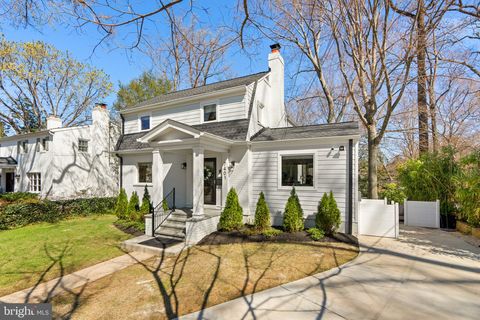 Photo of 7401 Ridgewood Avenue, CHEVY CHASE, MD 20815 (MLS # MDMC2172528)