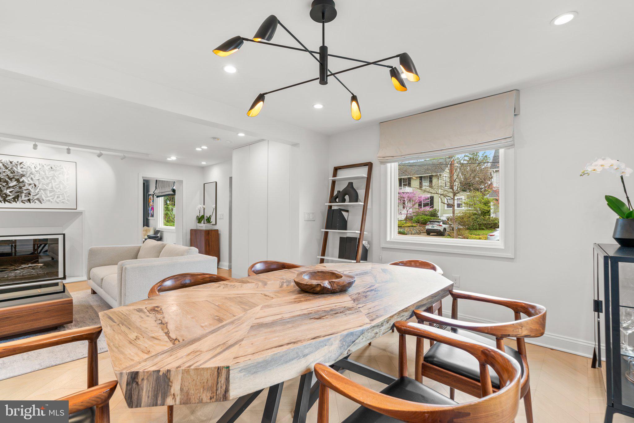 CHEVY CHASE - Residential