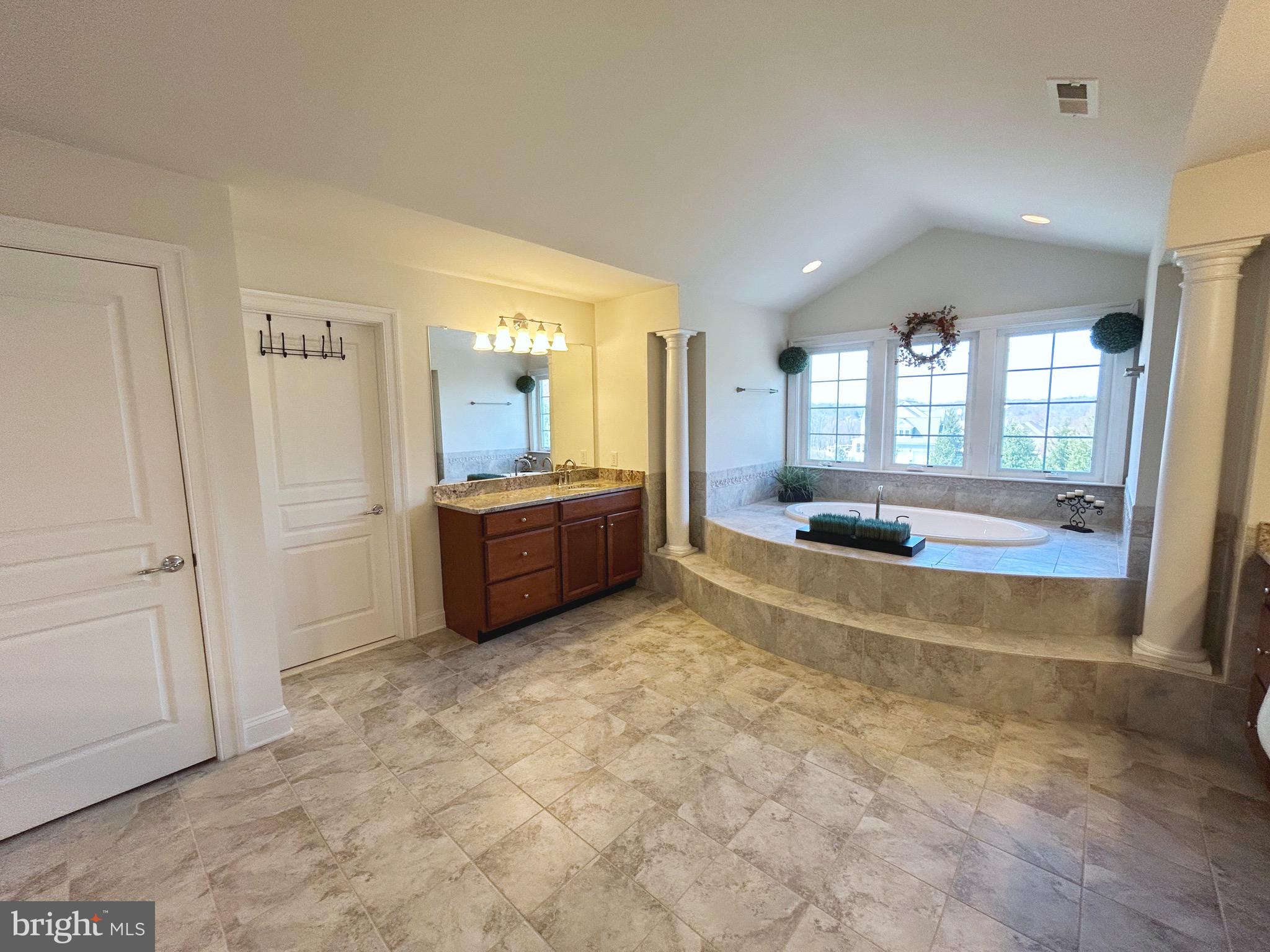 APPLECROSS - Residential