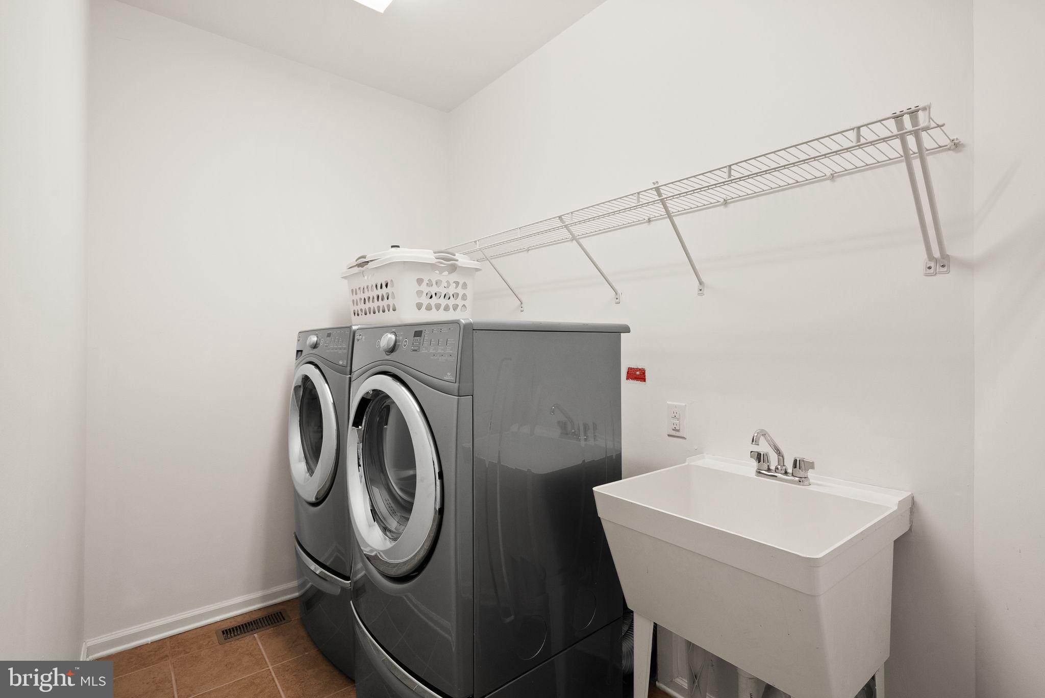 GROVE AT WILLOWSFORD - Residential