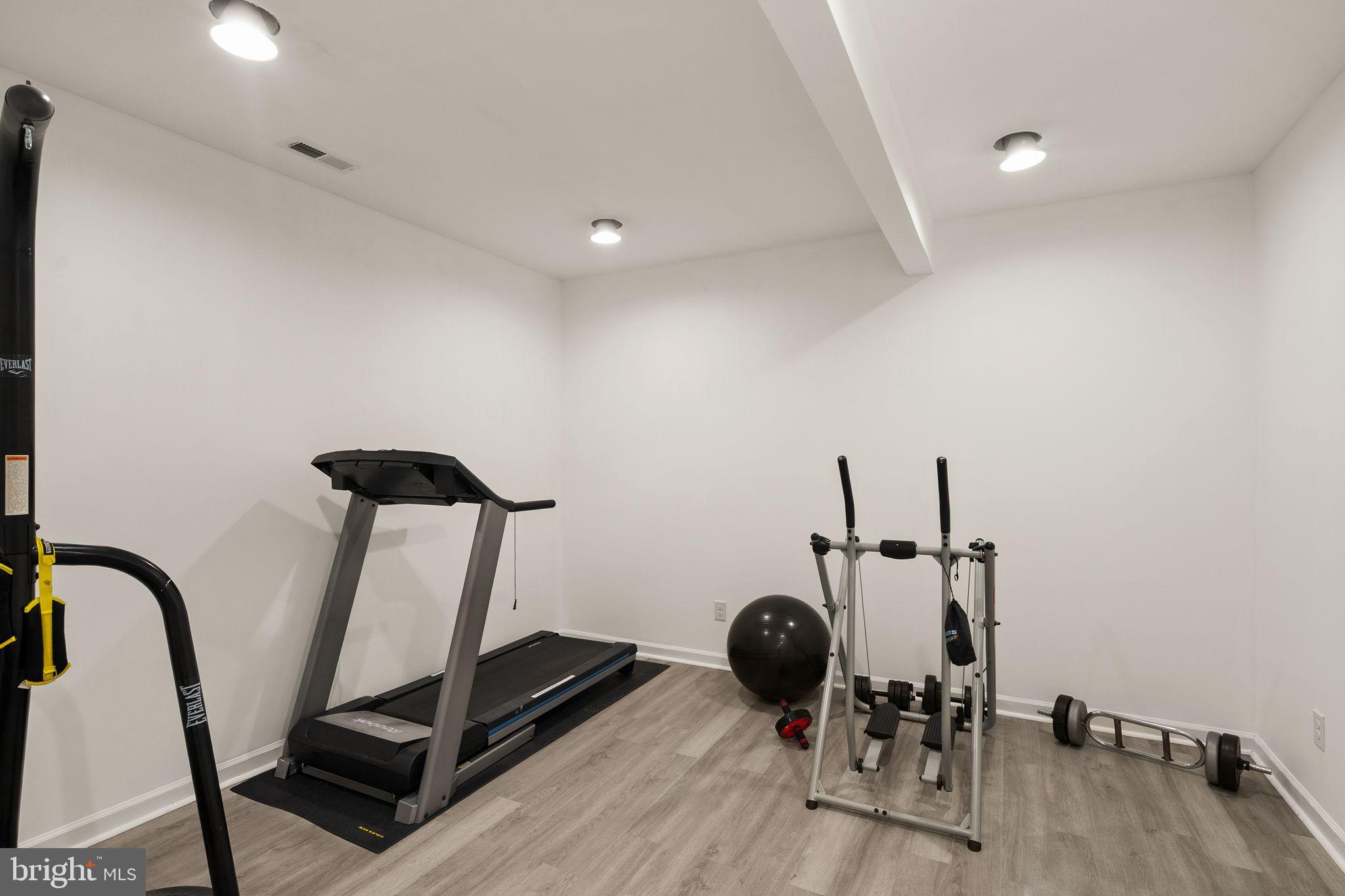 GROVE AT WILLOWSFORD - Residential