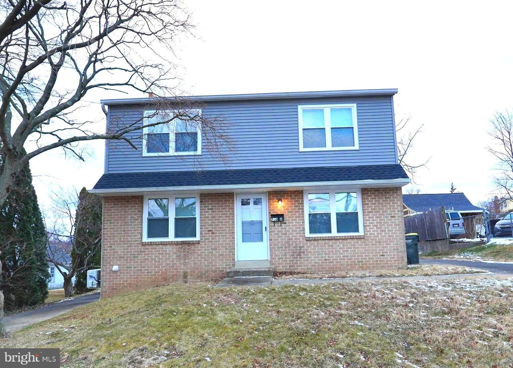 Photo of 710 N York Road, WILLOW GROVE, PA 19090 (MLS # PAMC2164122)