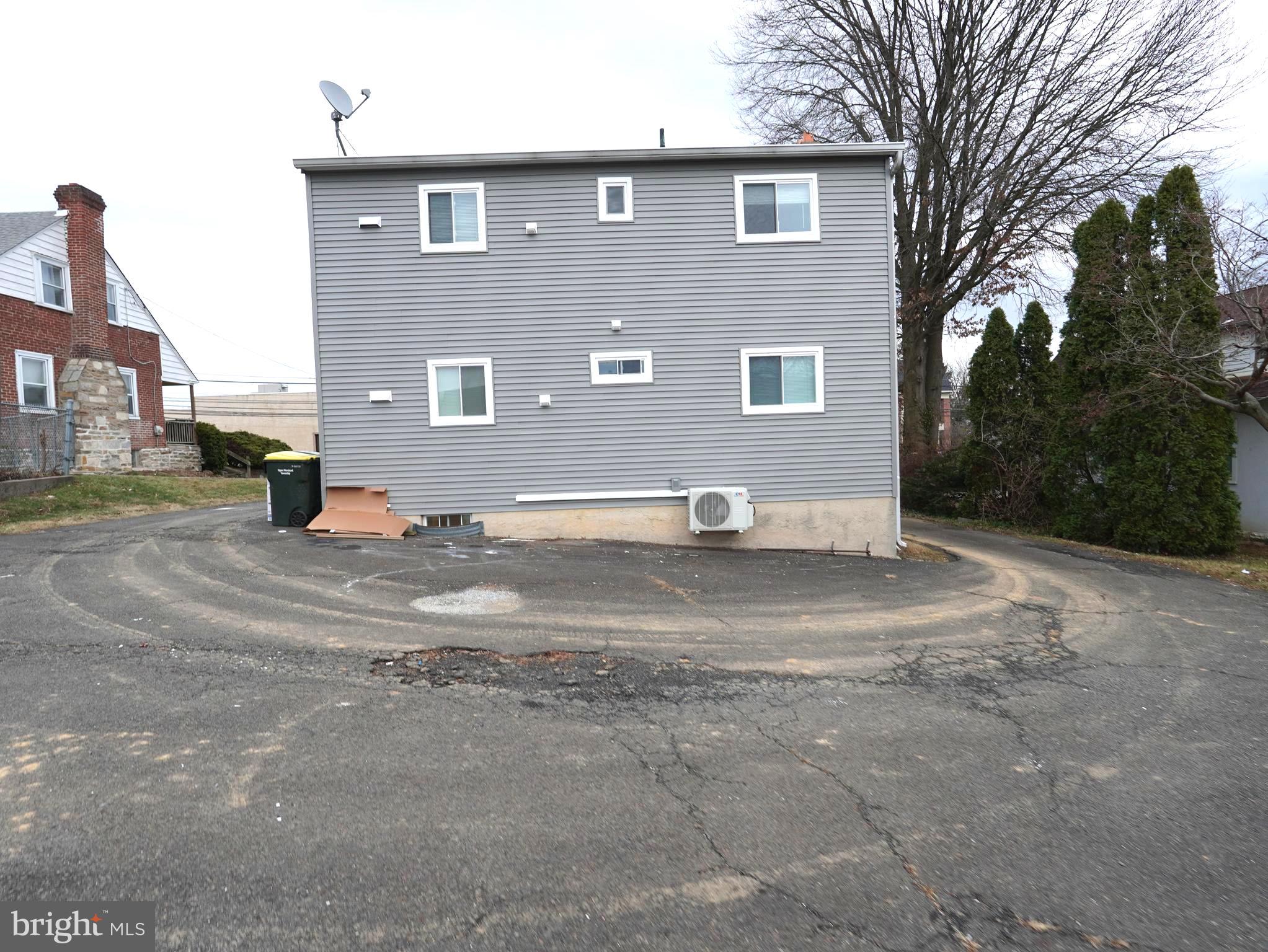 WILLOW GROVE - Residential Lease