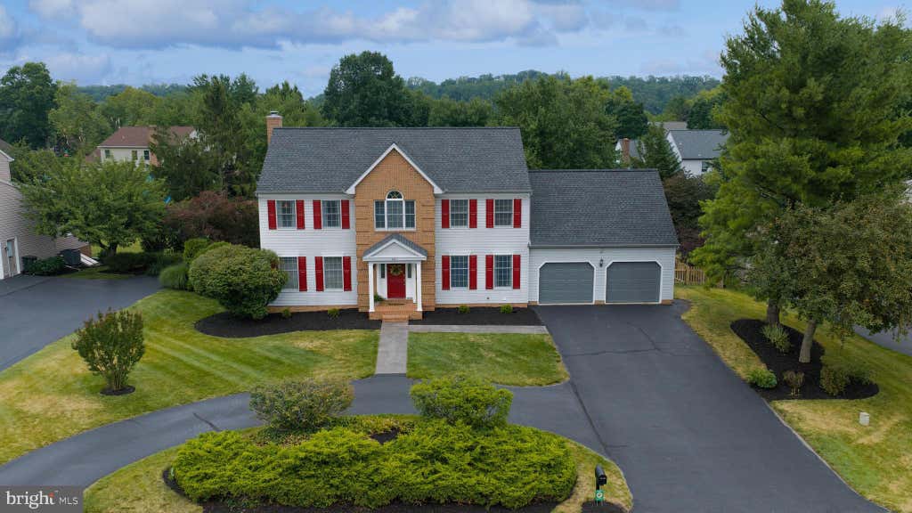 Photo of 421 Rhoda Dr, LANCASTER, PA 17601 (MLS # PALA2090214)