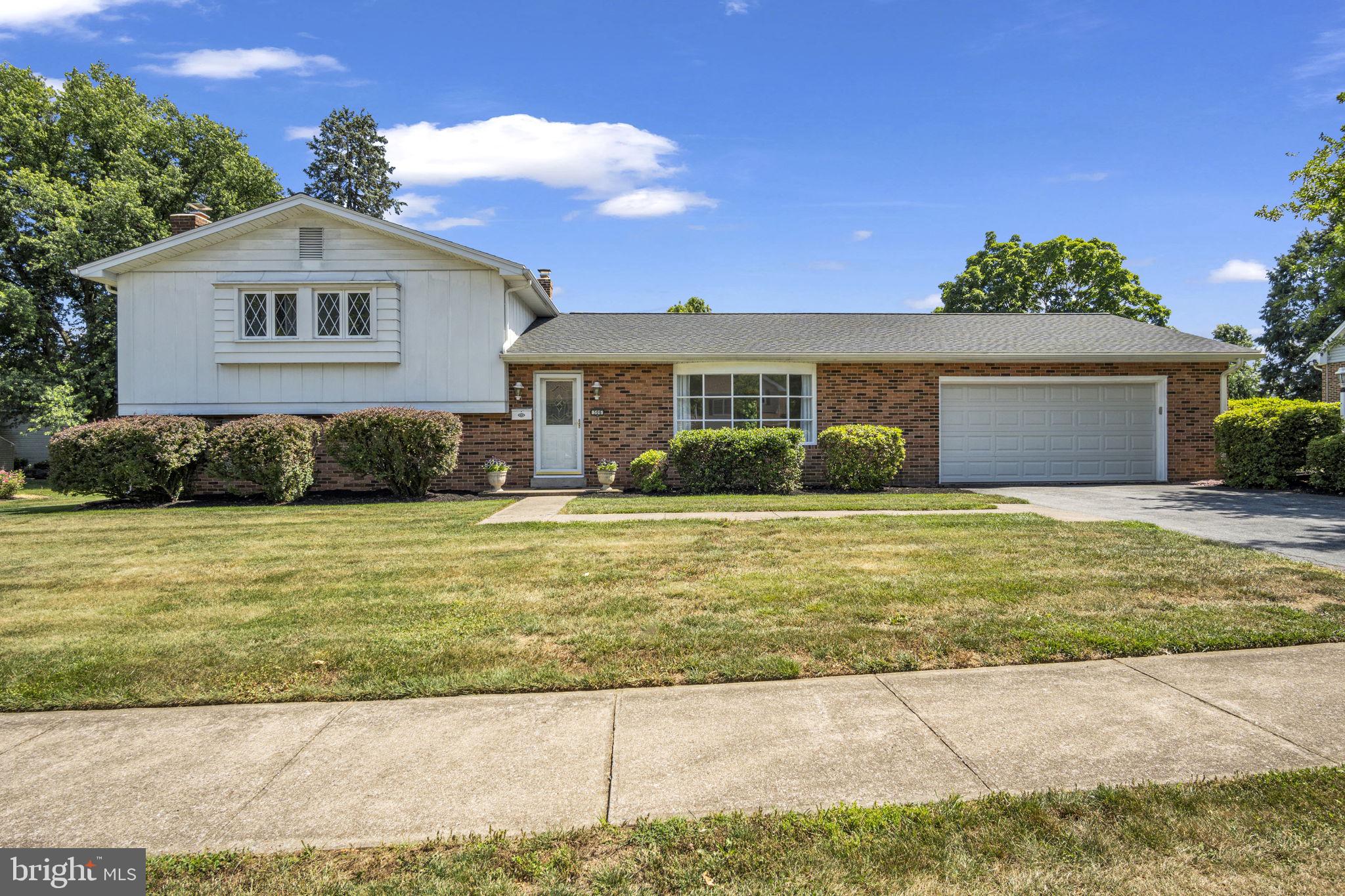 306 E ELMWOOD AVENUE