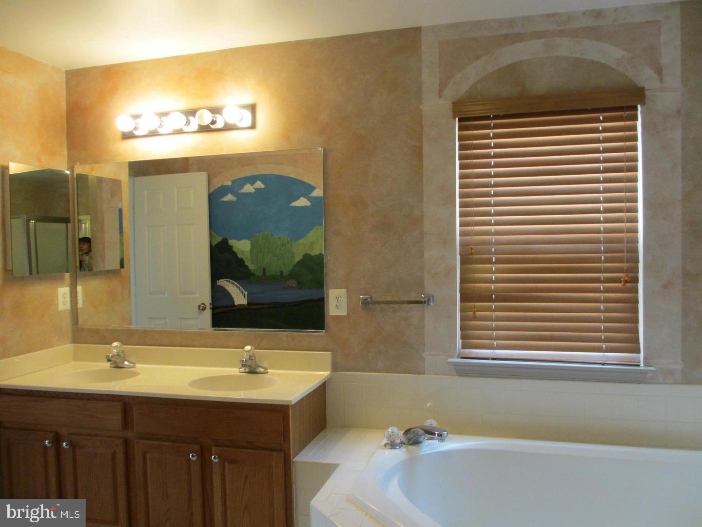 POTOMAC STATION - Residential Lease