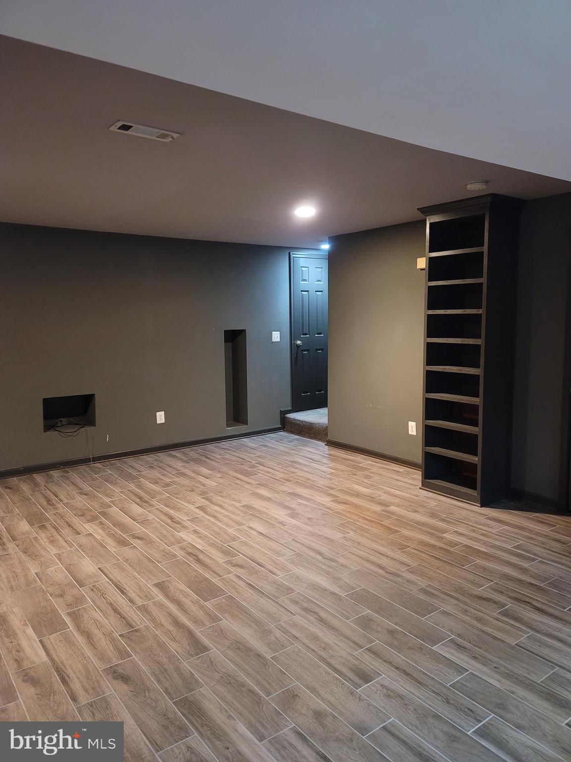 POTOMAC STATION - Residential Lease