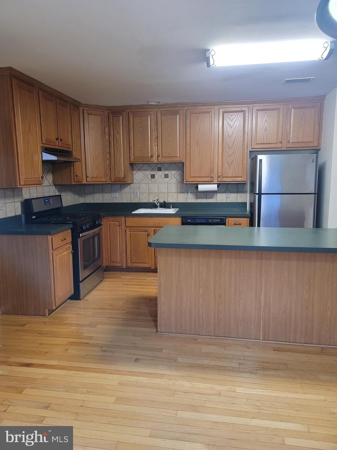 POTOMAC STATION - Residential Lease