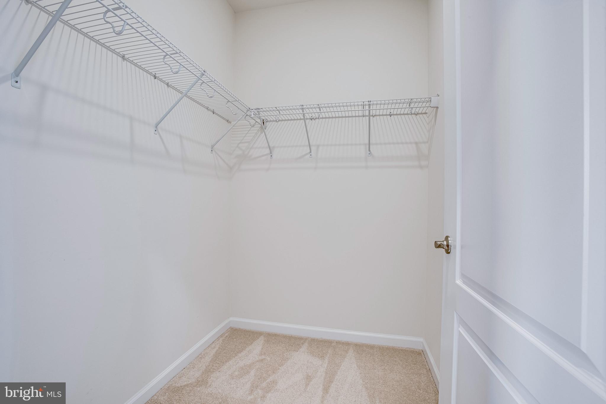 VIRGINIA HERITAGE AT LEE'S PARK - Residential