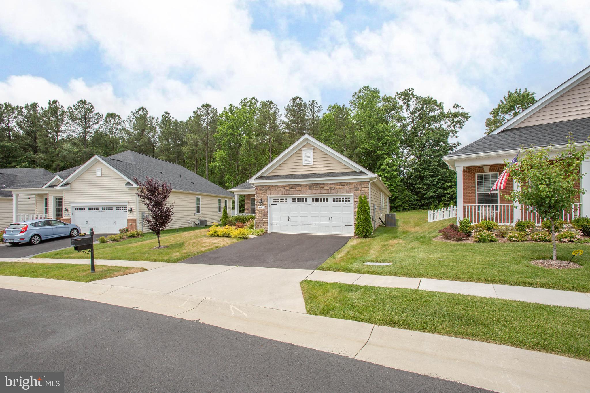 VIRGINIA HERITAGE AT LEE'S PARK - Residential