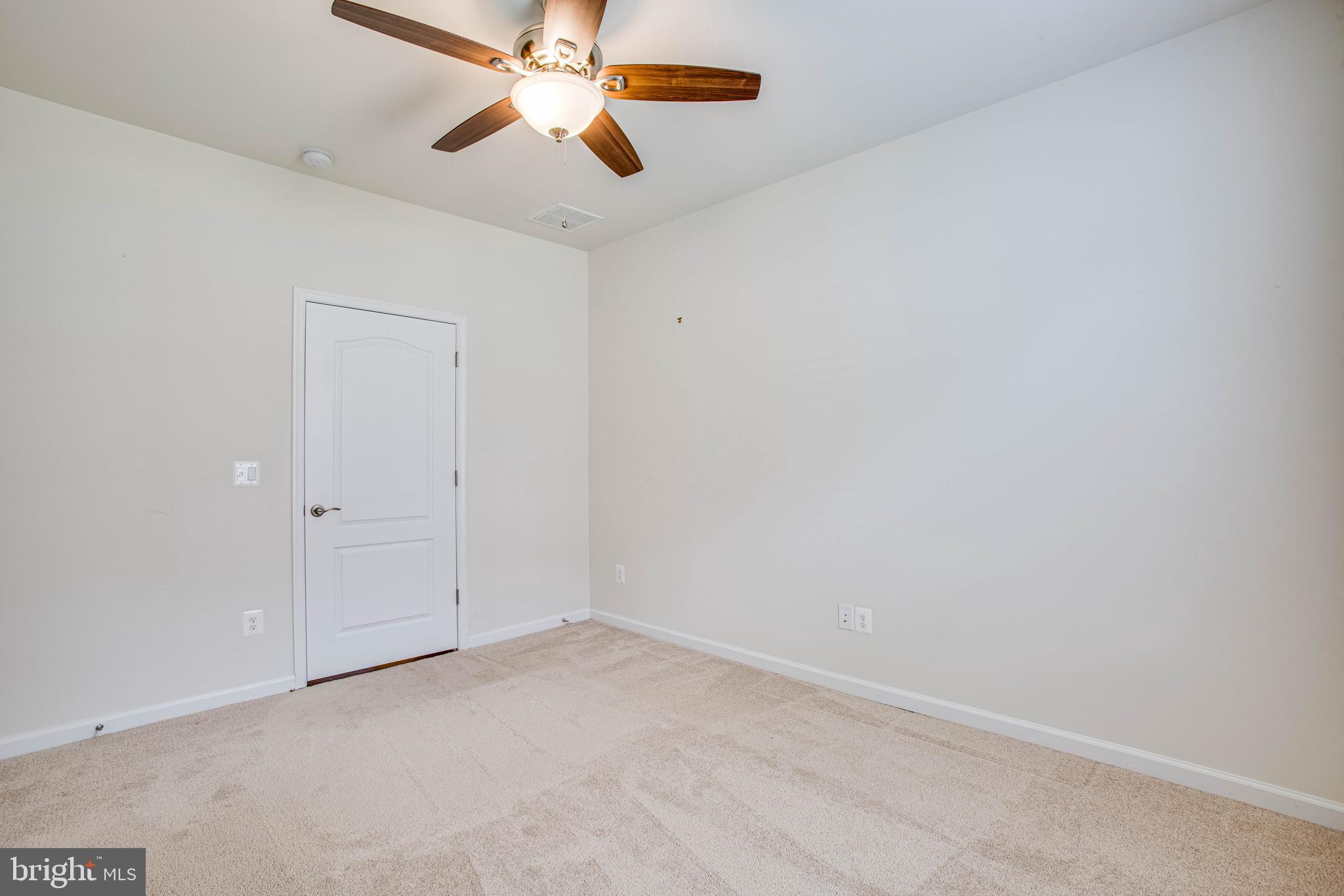 VIRGINIA HERITAGE AT LEE'S PARK - Residential