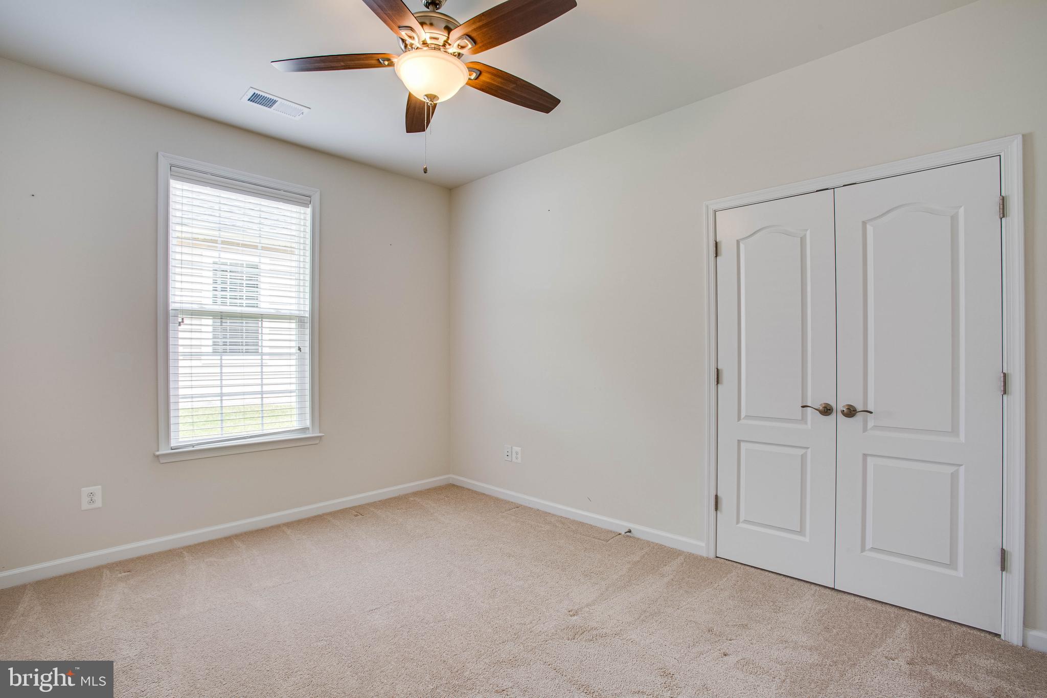 VIRGINIA HERITAGE AT LEE'S PARK - Residential