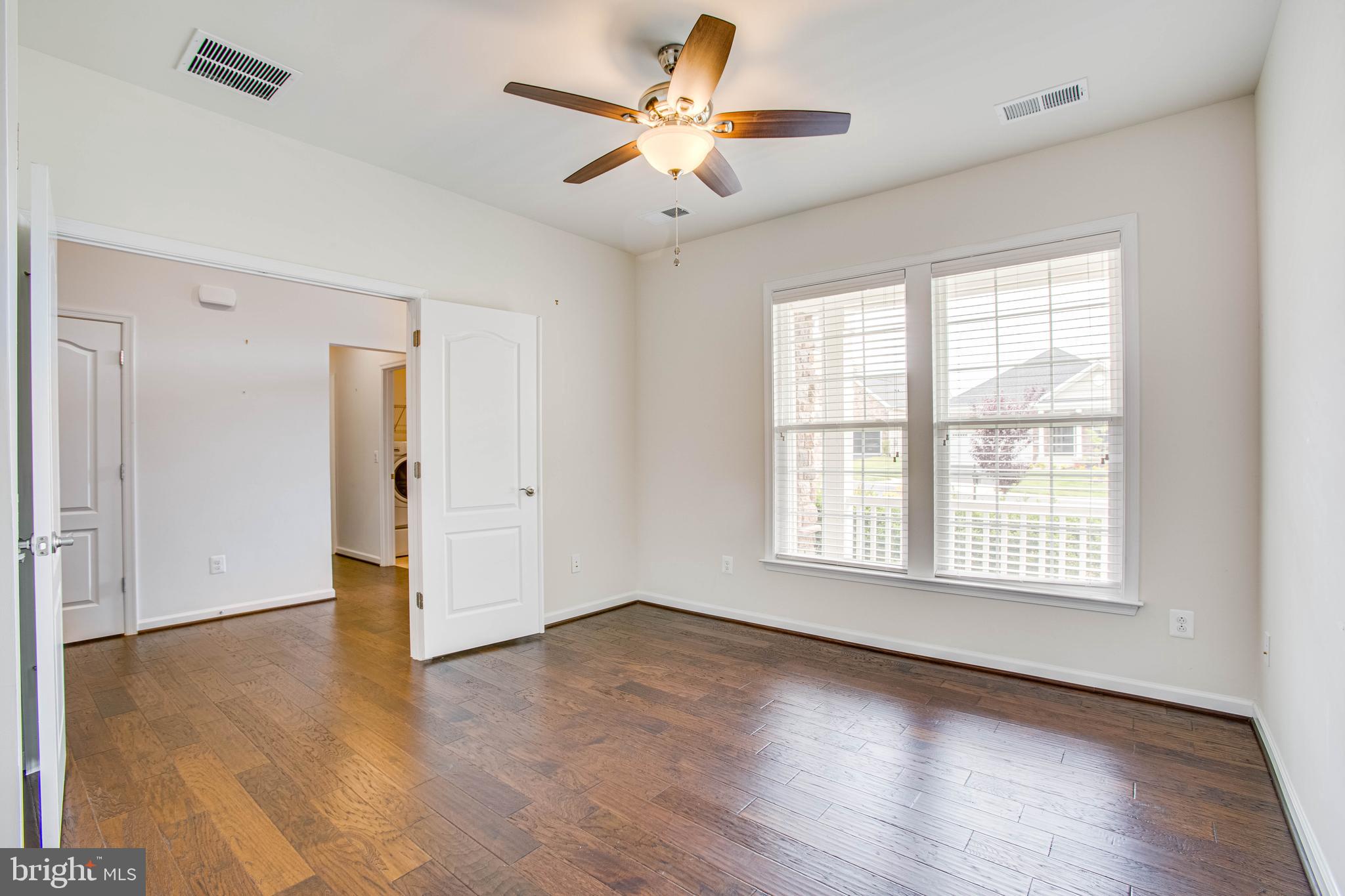 VIRGINIA HERITAGE AT LEE'S PARK - Residential