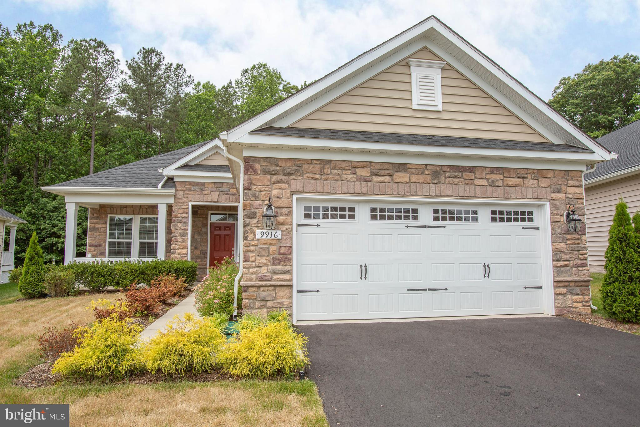 VIRGINIA HERITAGE AT LEE'S PARK - Residential