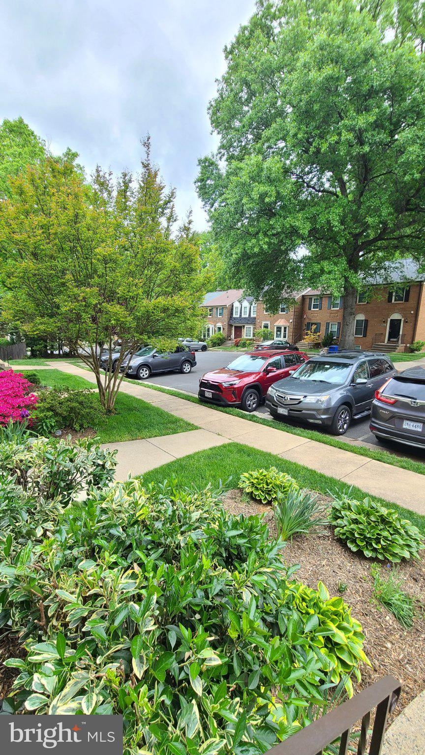 9037 GAVELWOOD COURT