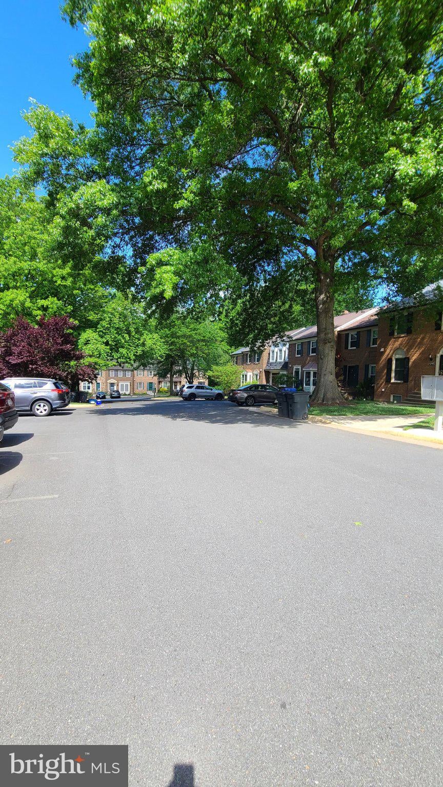 9037 GAVELWOOD COURT