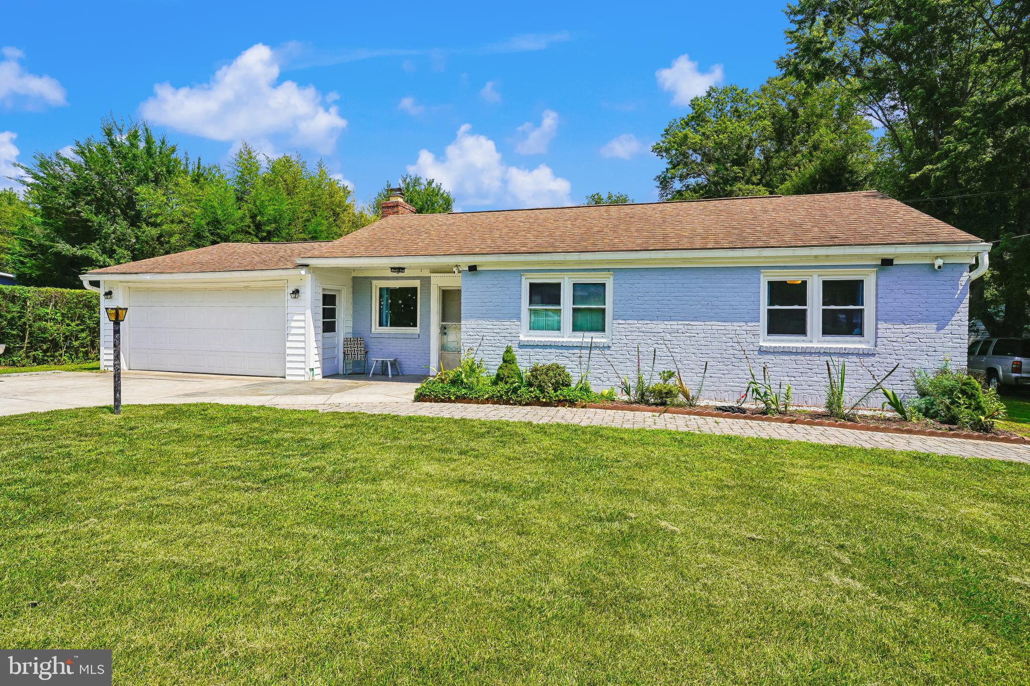 7907 MAPLEWOOD DRIVE