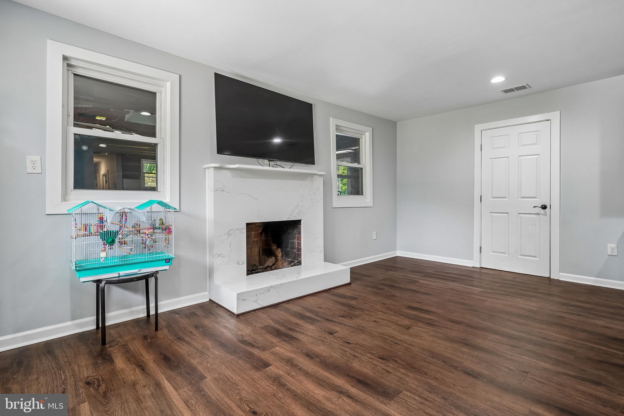 7907 MAPLEWOOD DRIVE