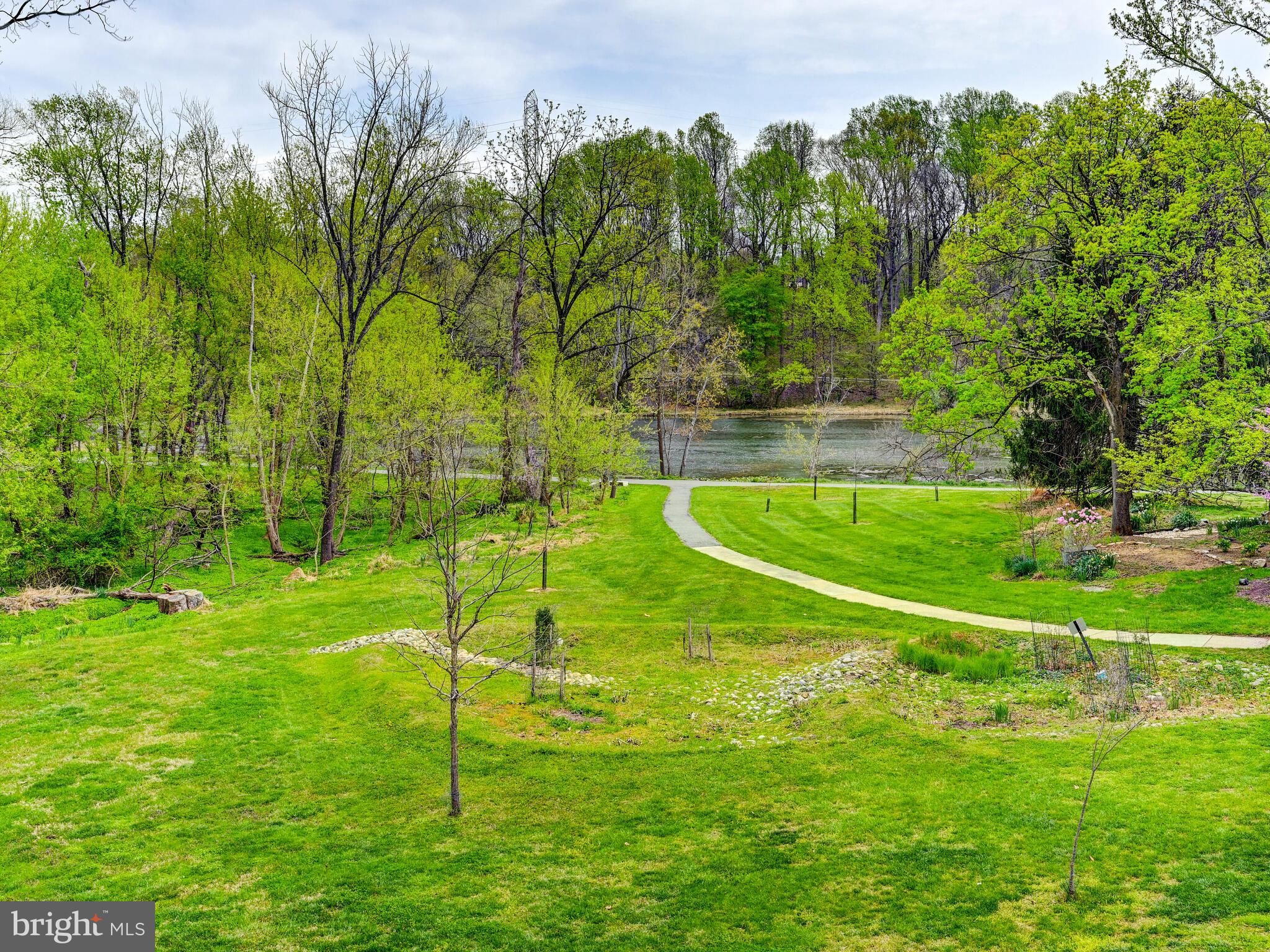 VILLAGE OF OWEN BROWN - Residential