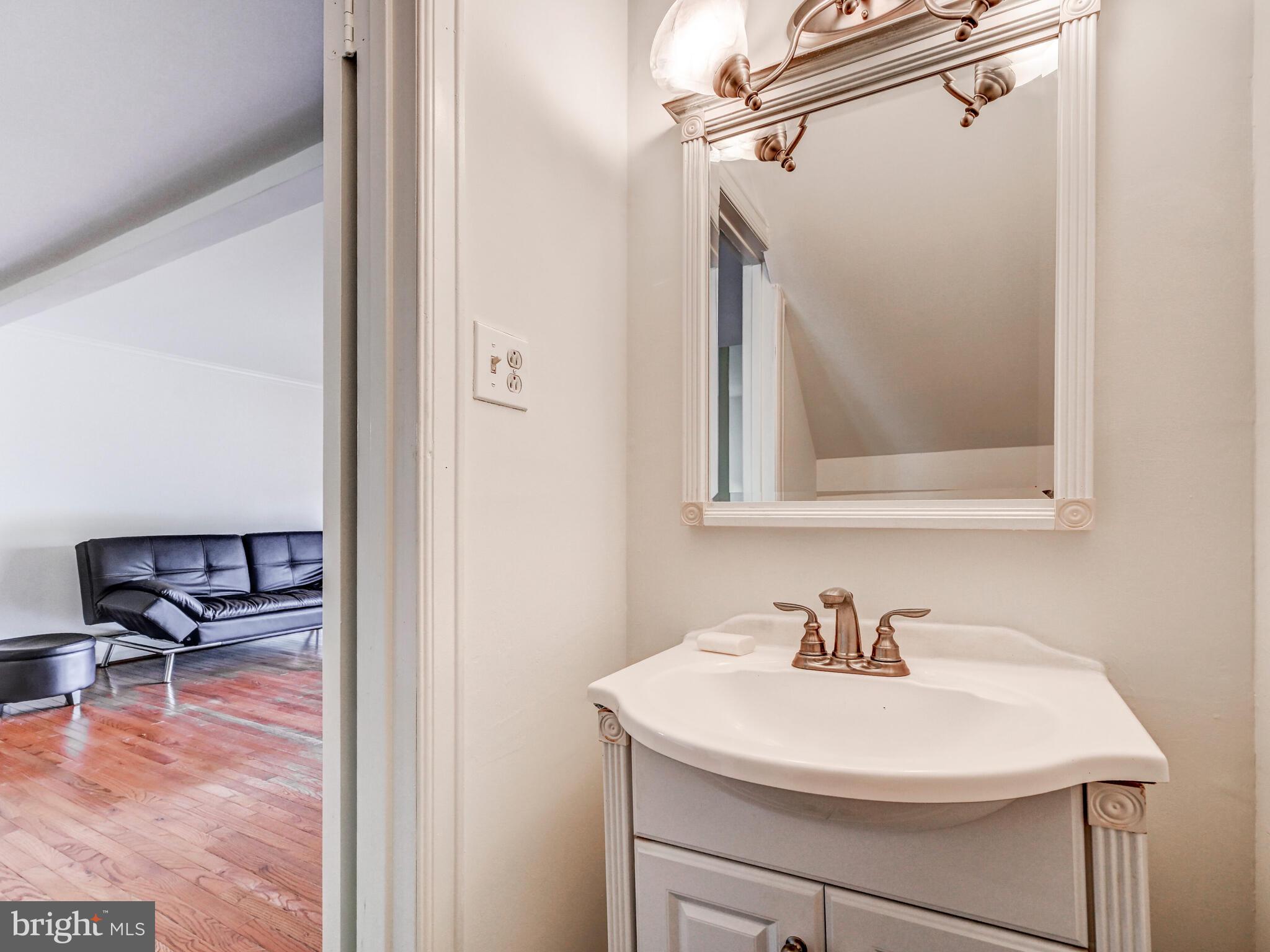 VILLAGE OF OWEN BROWN - Residential