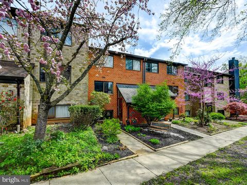 Photo of 7230 Lasting Light Way, COLUMBIA, MD 21045 (MLS # MDHW2065520)