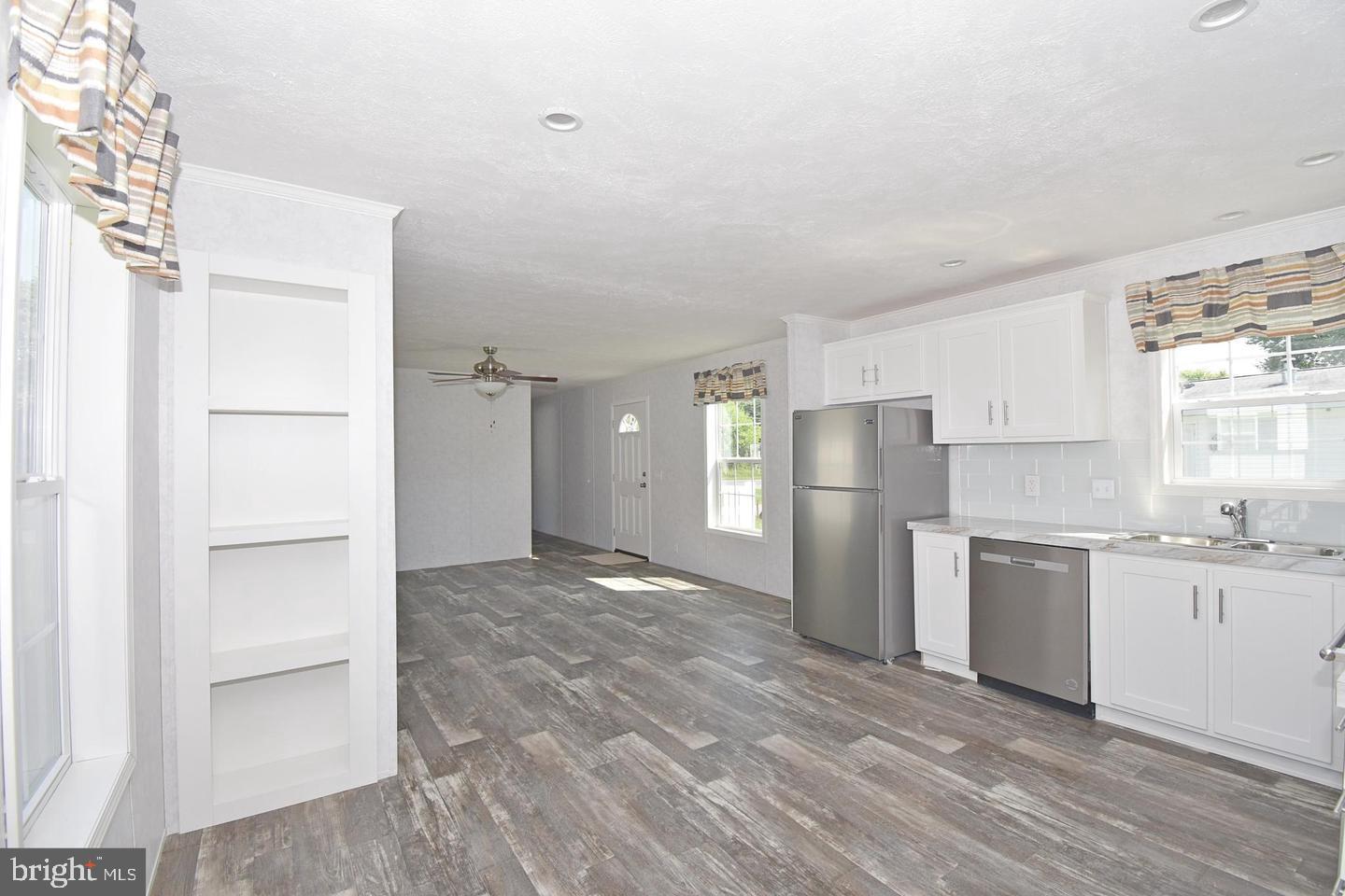 WESTSIDE MHP - Residential