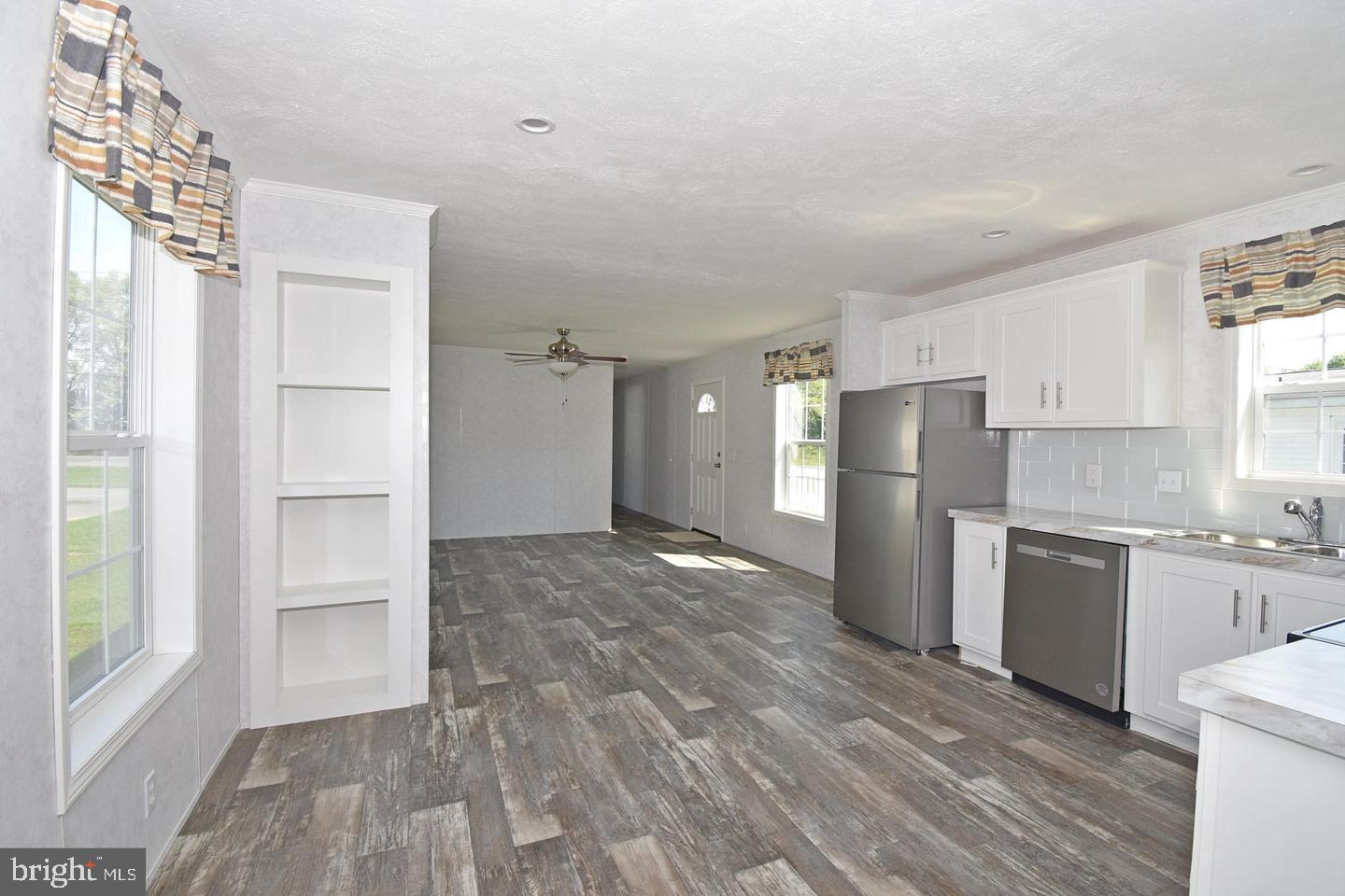 WESTSIDE MHP - Residential