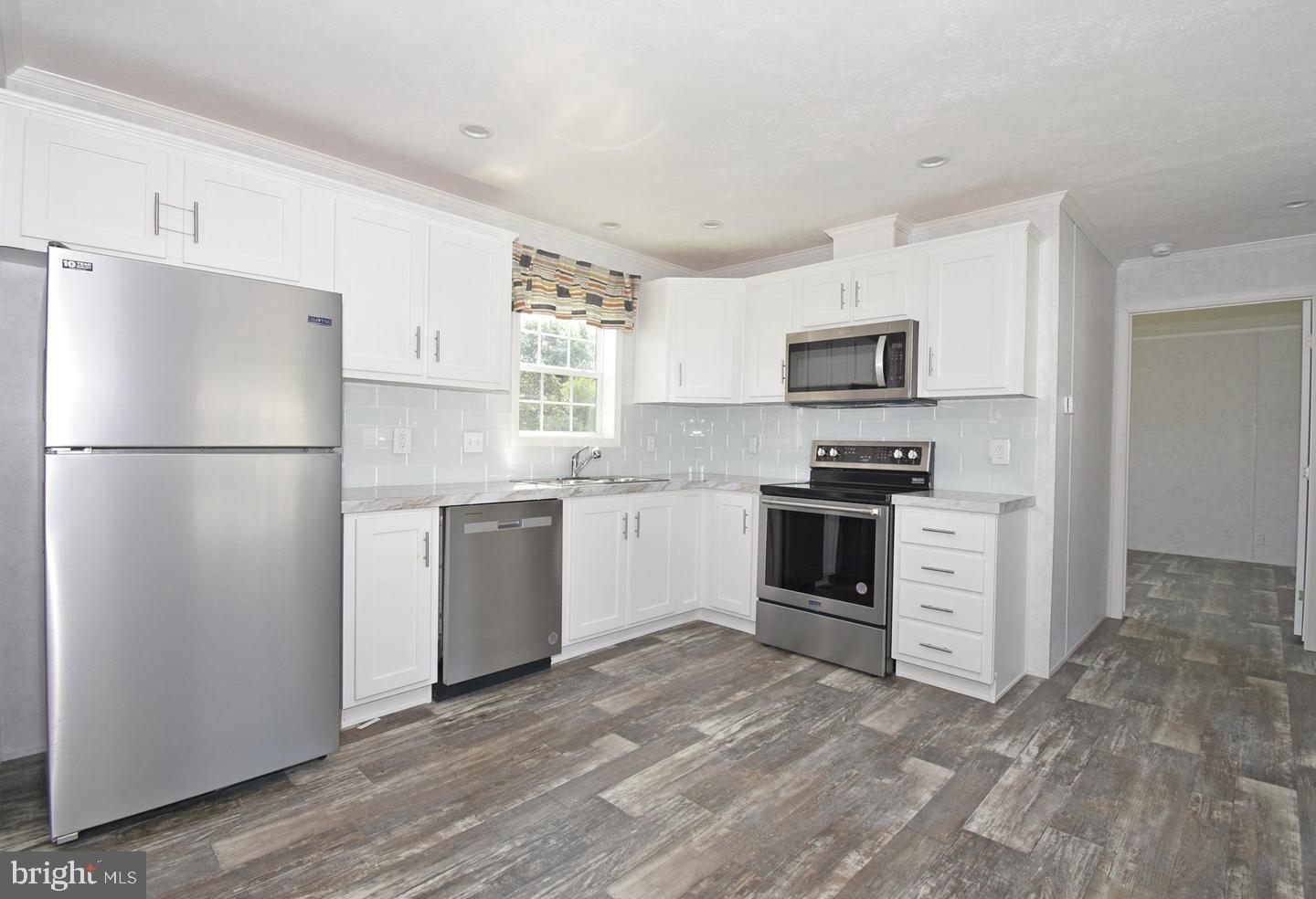 WESTSIDE MHP - Residential