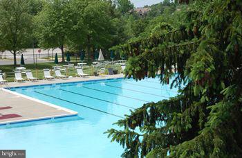 KINGSTOWNE - Residential Lease