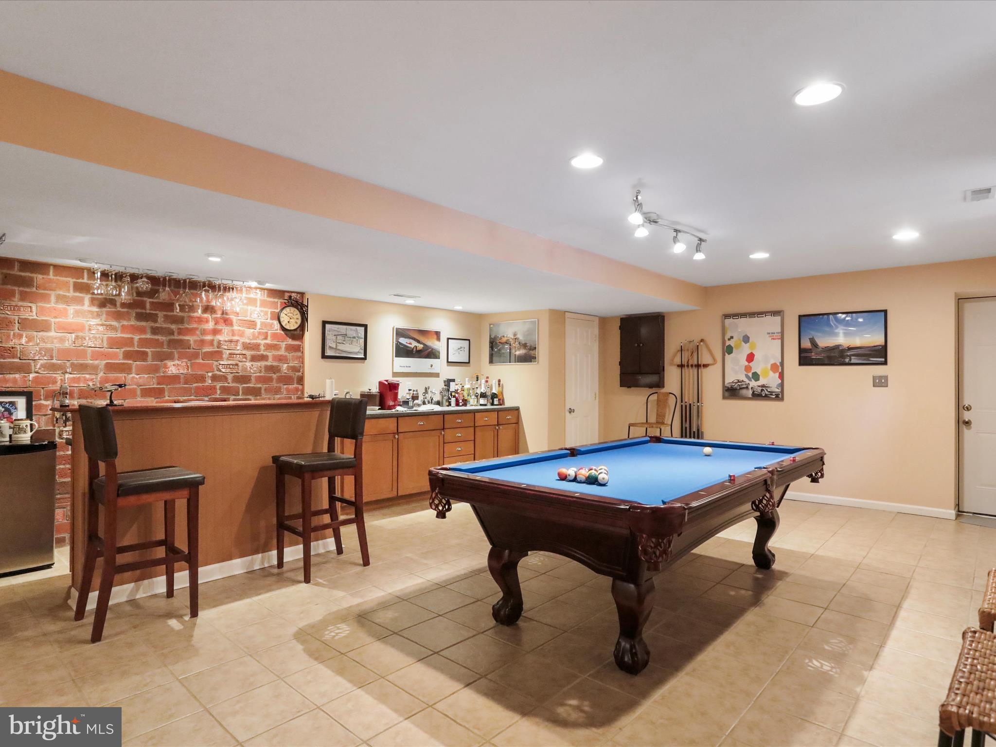 TUSCARORA SPRINGS - Residential