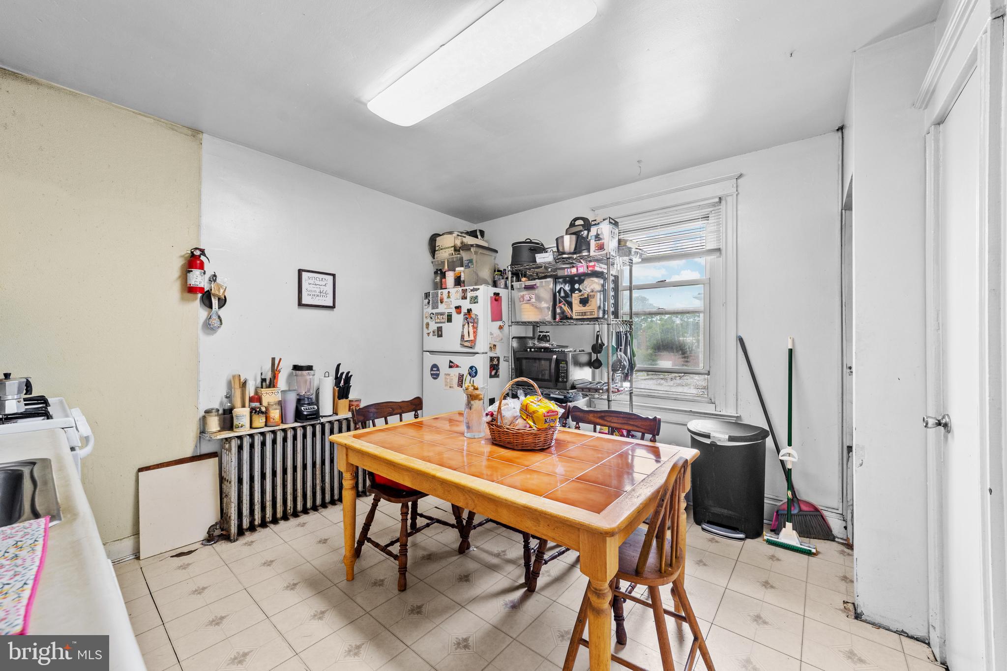 PHILADELPHIA (NORTHEAST) - Commercial Sale