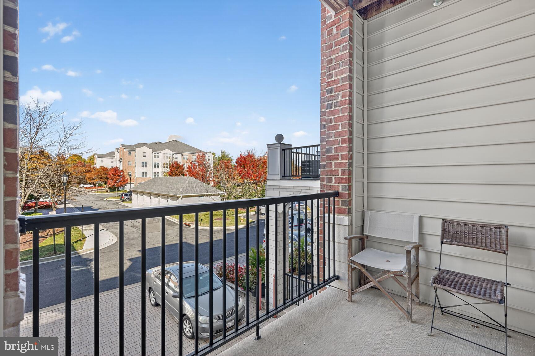 FIELDSTONE AT RIVER HILL - Residential