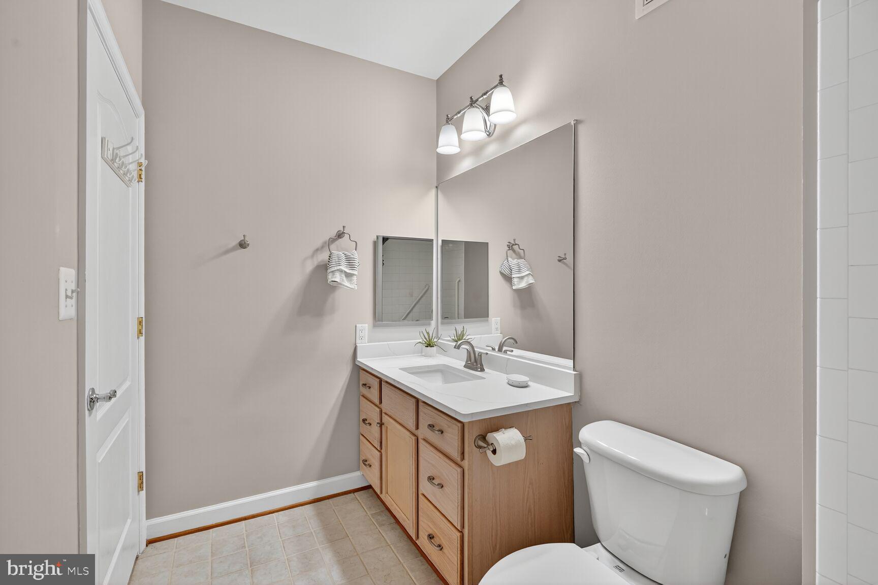 FIELDSTONE AT RIVER HILL - Residential