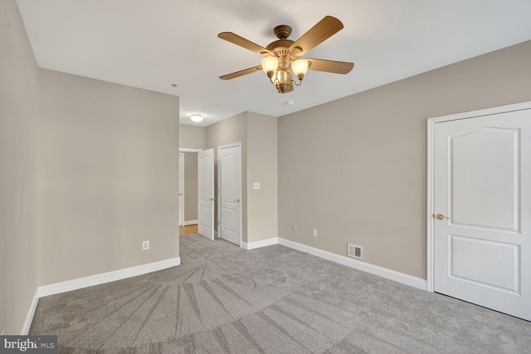 FIELDSTONE AT RIVER HILL - Residential