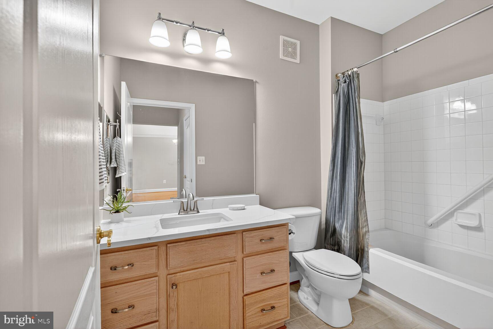 FIELDSTONE AT RIVER HILL - Residential