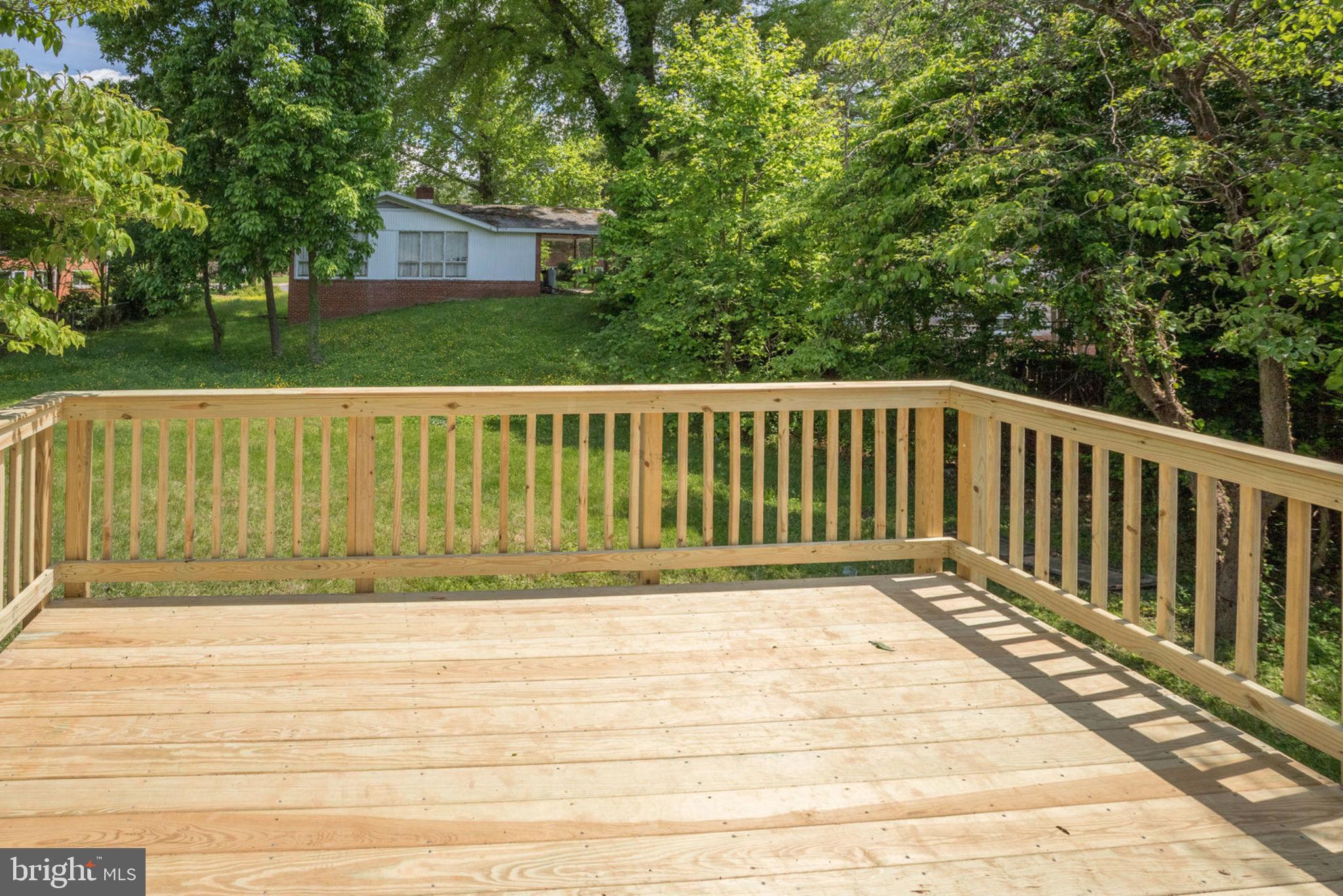 COUNTRY CLUB HILLS - Residential