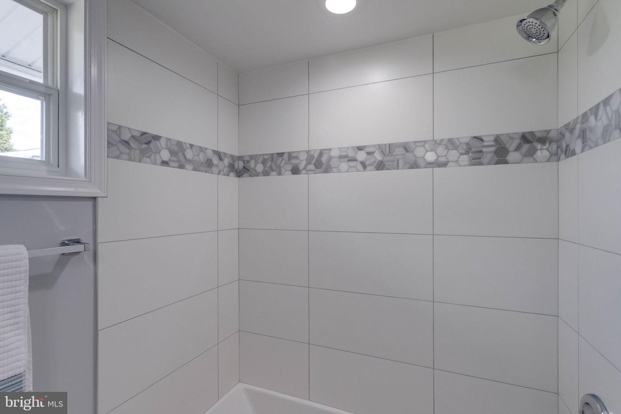 COUNTRY CLUB HILLS - Residential