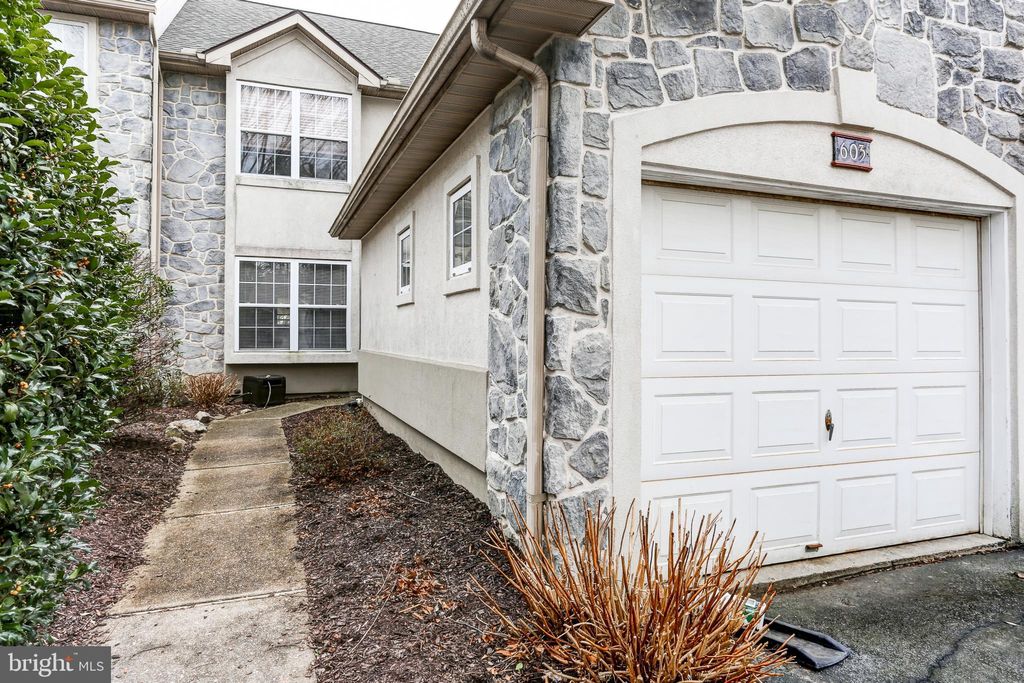 Photo of 603 CRESTGATE PL, MILLERSVILLE, PA 17551 (MLS # PALA2029848)