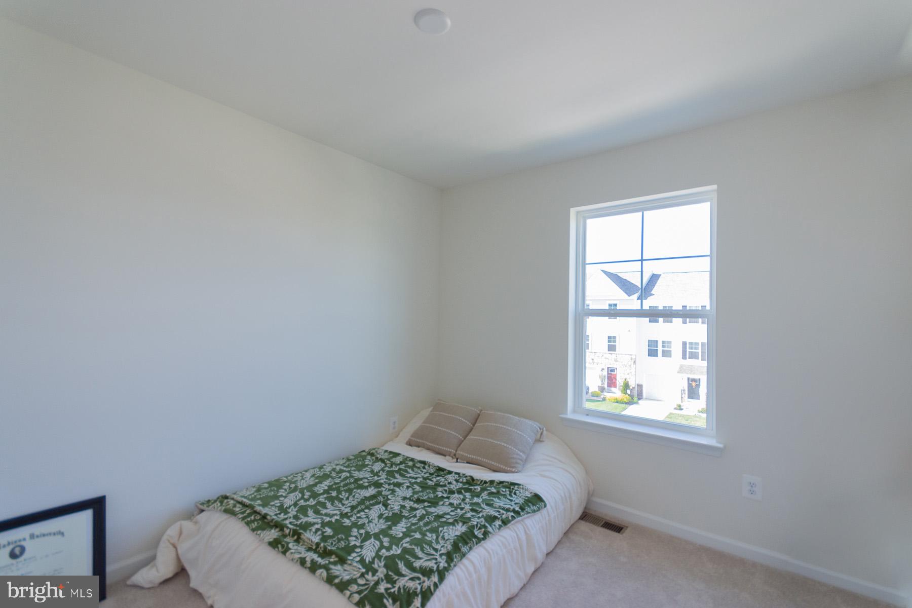 TOWNES AT TATE MANOR - Residential