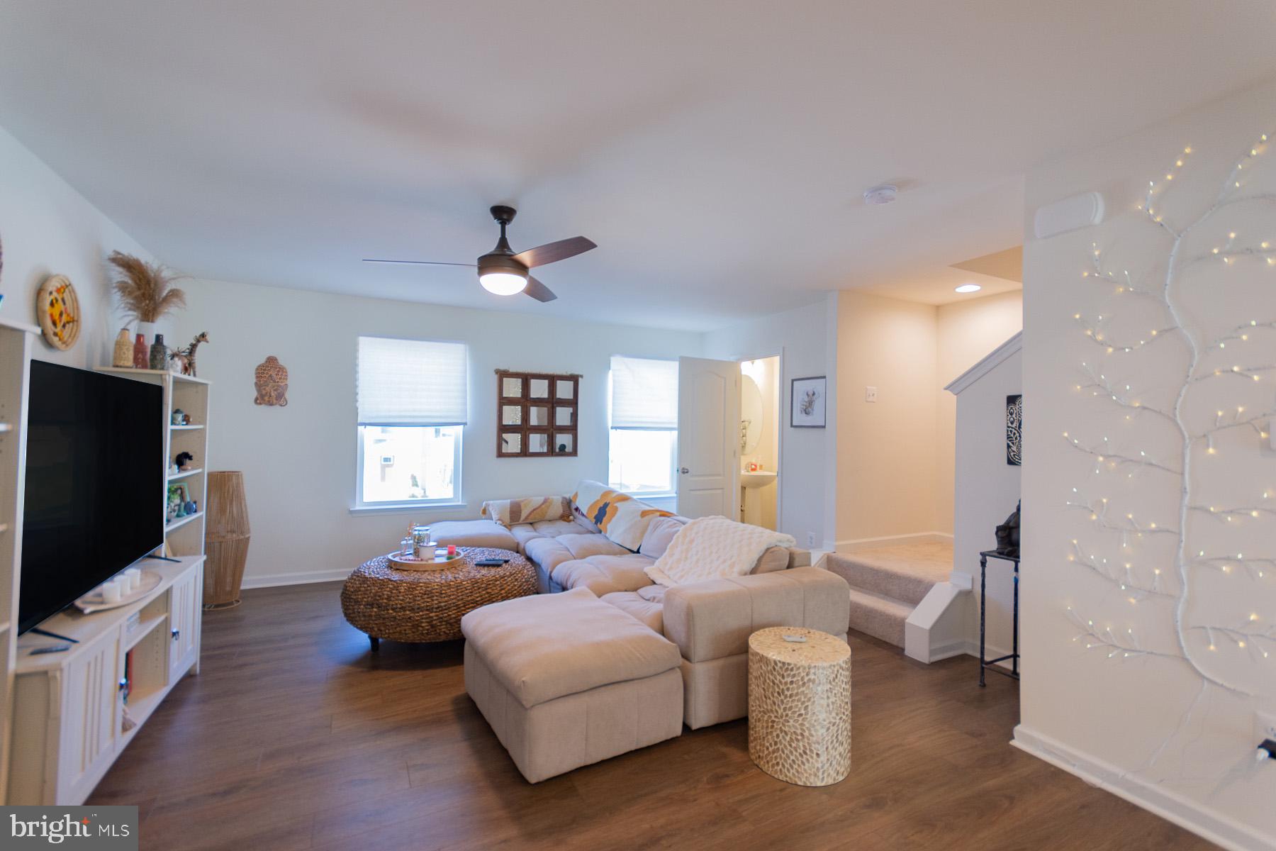 TOWNES AT TATE MANOR - Residential