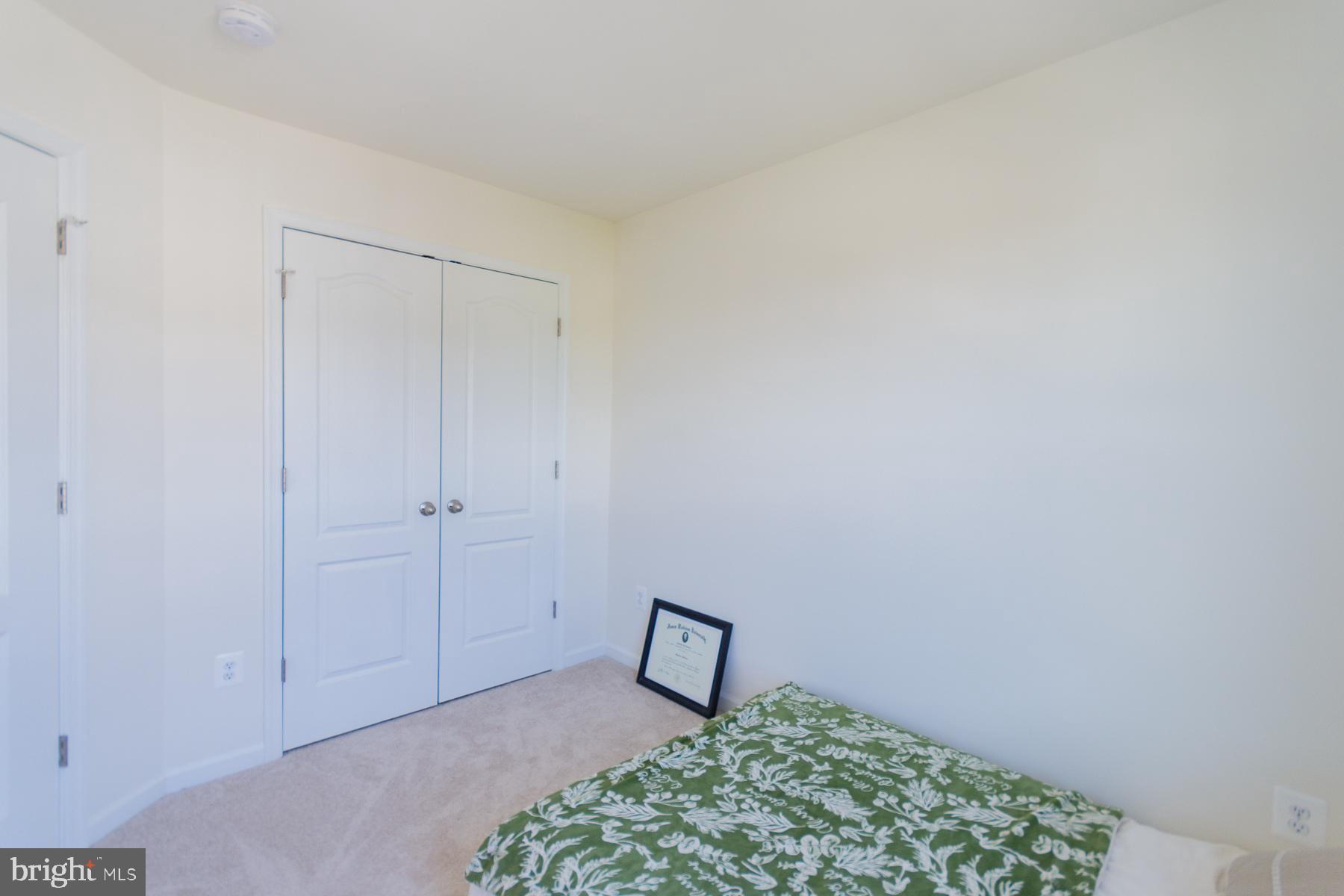 TOWNES AT TATE MANOR - Residential