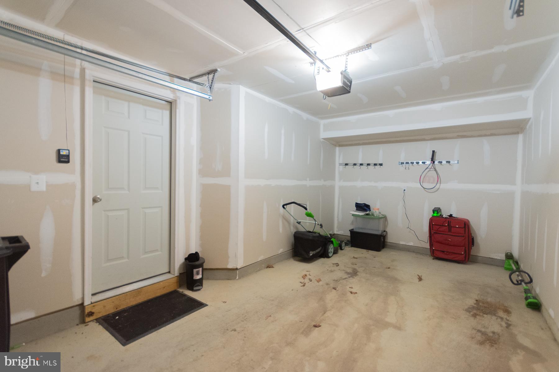 TOWNES AT TATE MANOR - Residential