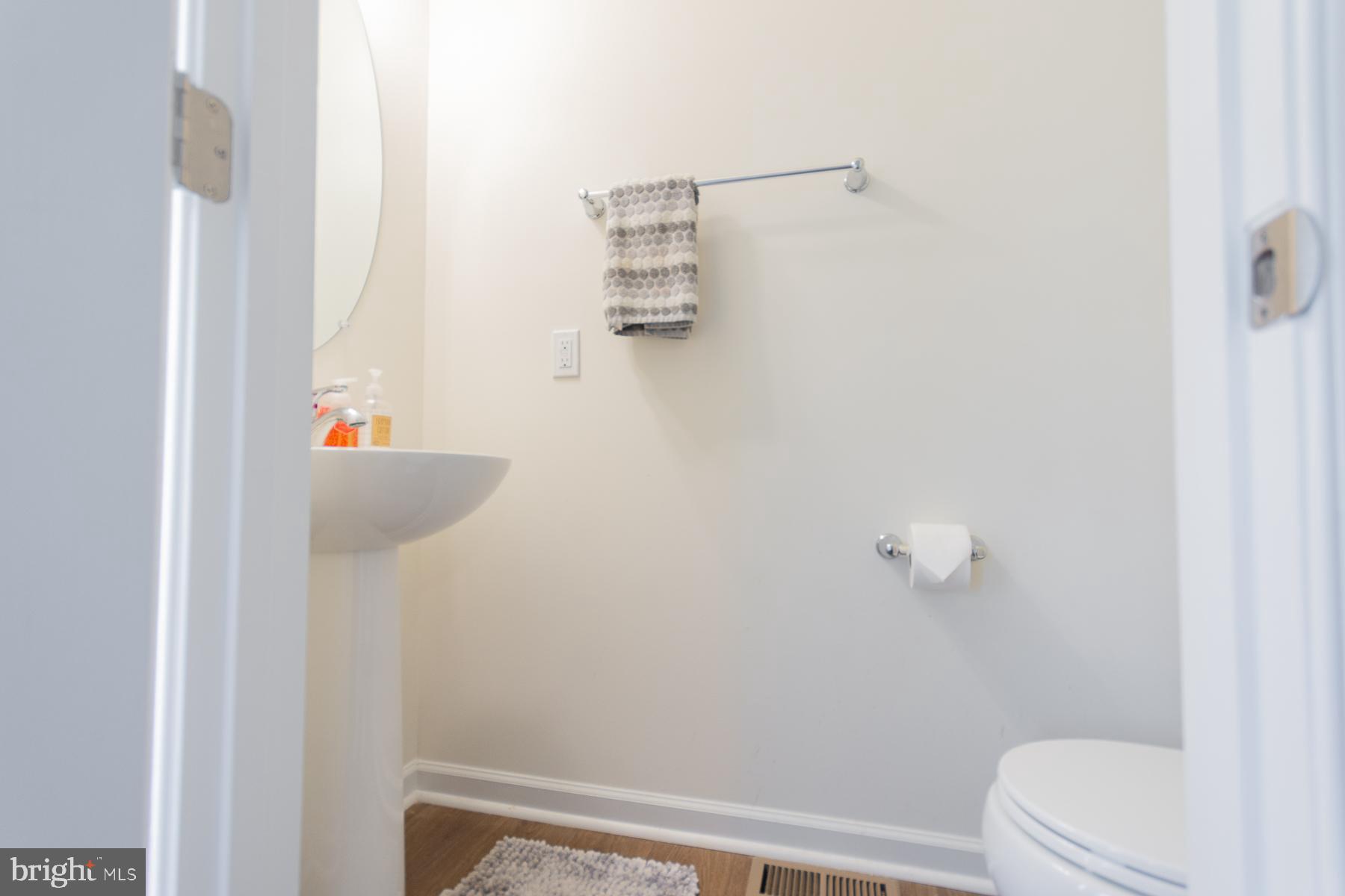 TOWNES AT TATE MANOR - Residential