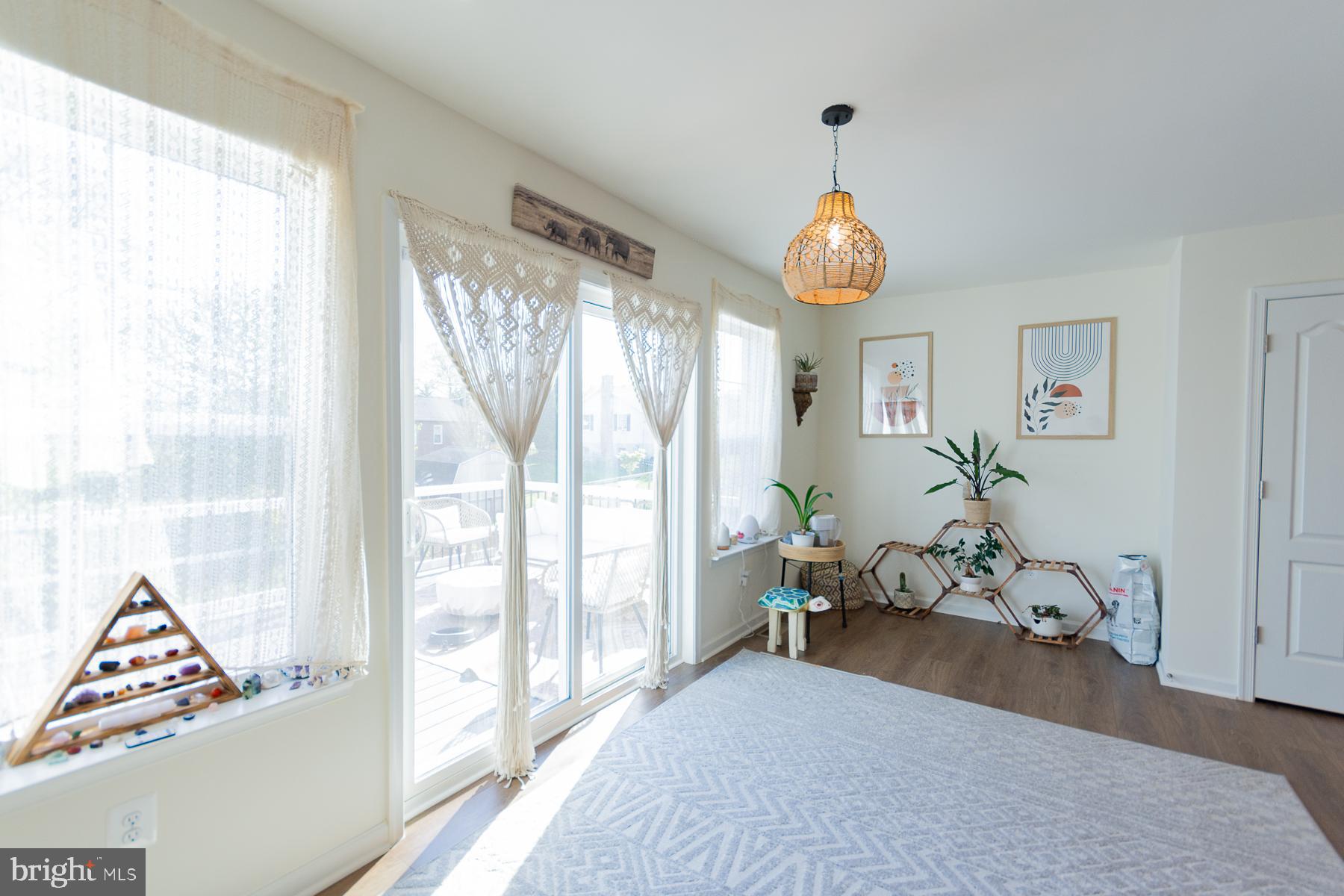 TOWNES AT TATE MANOR - Residential