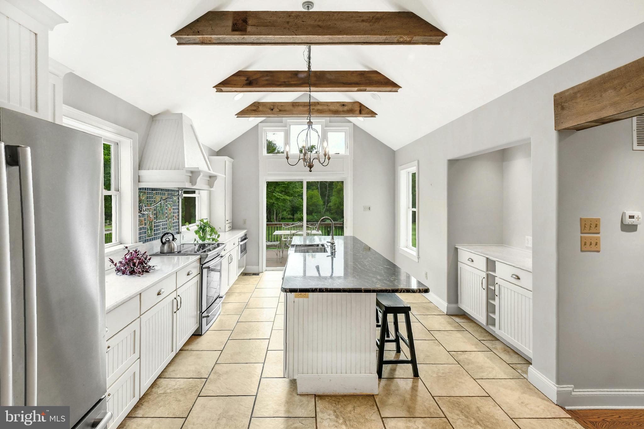 000 - Residential Lease